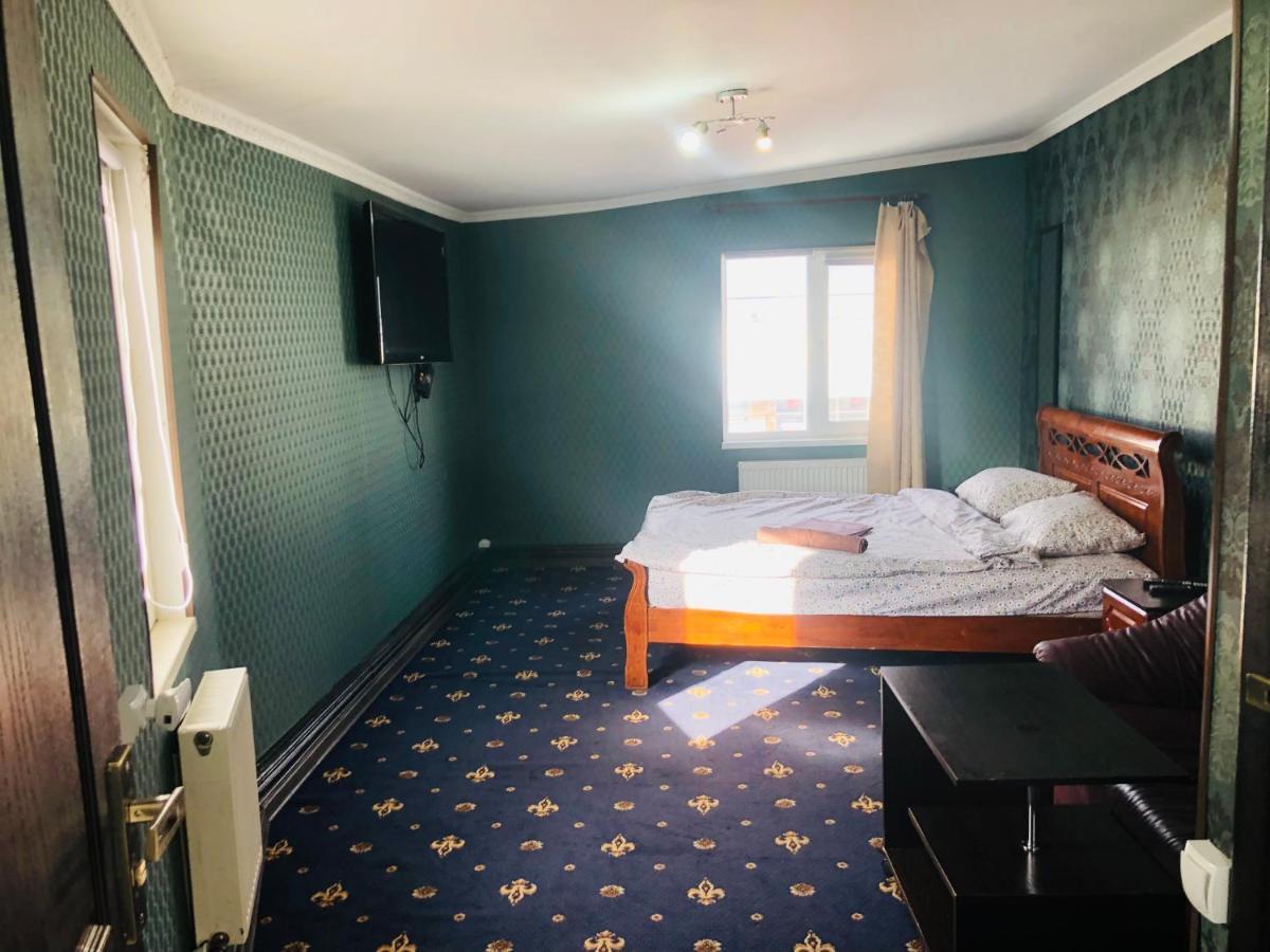 Hotel On Ζιτόμιρ Εξωτερικό φωτογραφία