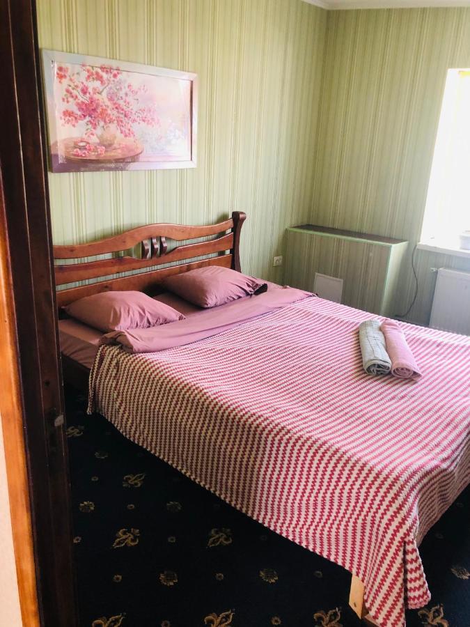 Hotel On Ζιτόμιρ Εξωτερικό φωτογραφία